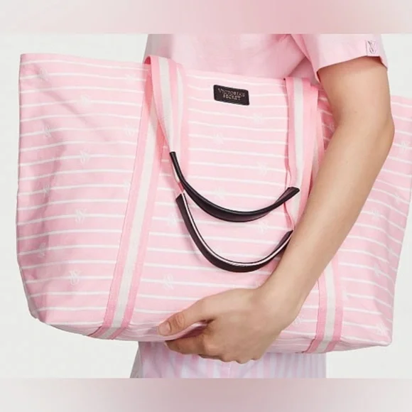 Victoria's Secret | Bags | Pink Vs Bag | Poshmark
